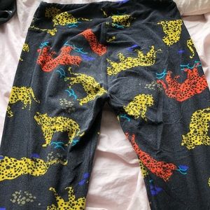 Lularoe GUC leopard cheetah cat leggings OS
